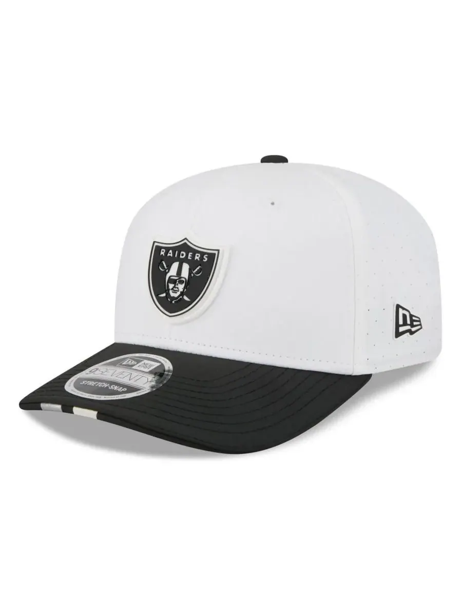 New Era Мужская бело-черная регулируемая кепка Las Vegas Raiders 2025 NFL Training Camp 9SEVENTY