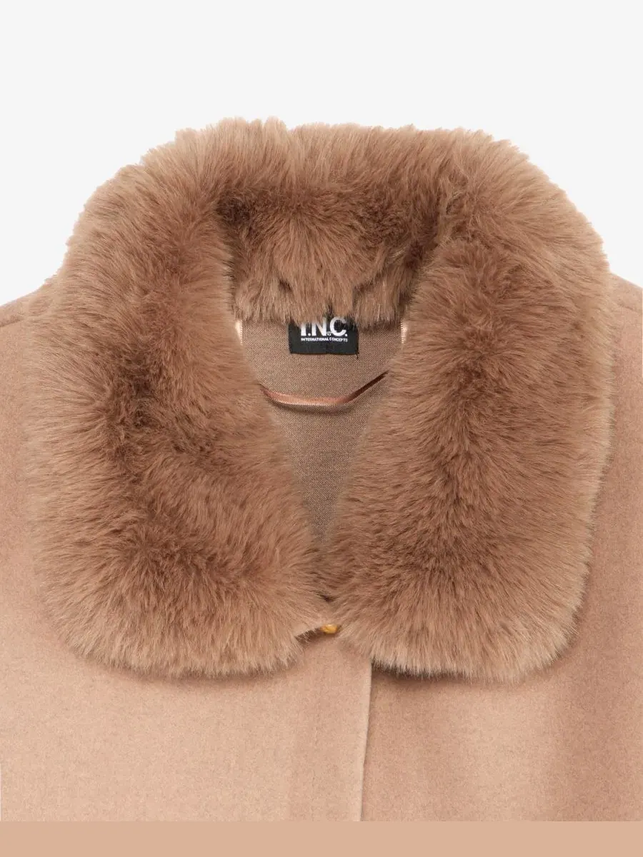 Укороченная накидка с воротником из искусственного меха, модель Faux-Fur-Collar Cropped Cape I.N.C — изображение 2 из 4