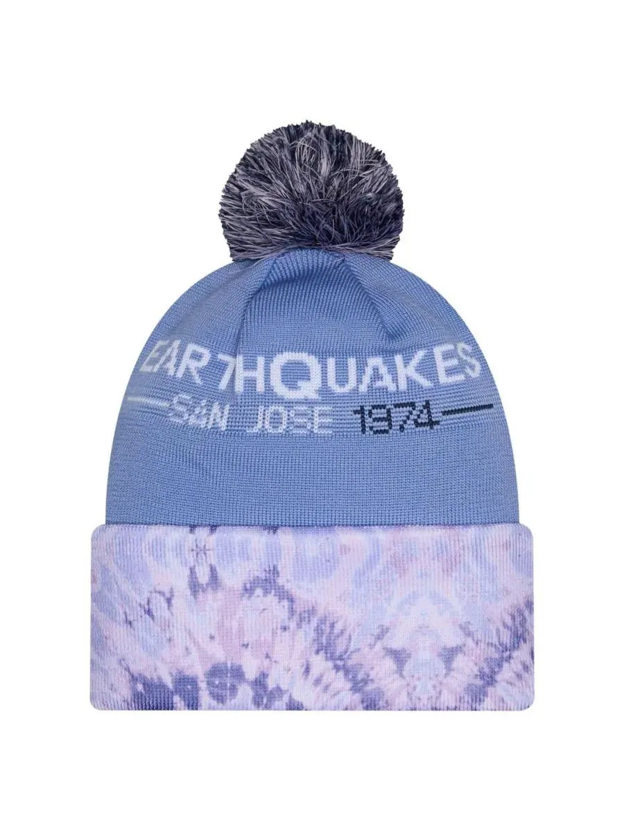 Вязаная шапка с помпоном San Jose Earthquakes 2026 Jersey Hook Cuffed New Era — изображение 3 из 3, светлый синий