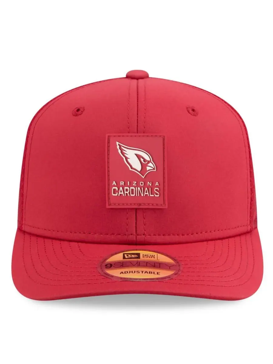 Мужская регулируемая кепка-тракер Cardinal Arizona Cardinals 2025 Sideline 9SEVENTY New Era — изображение 5 из 5, красный