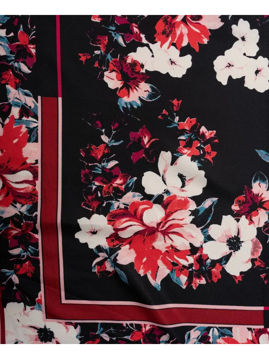Платок квадратный с каймой Posy Border Vince Camuto — изображение 4 из 4, черный красный