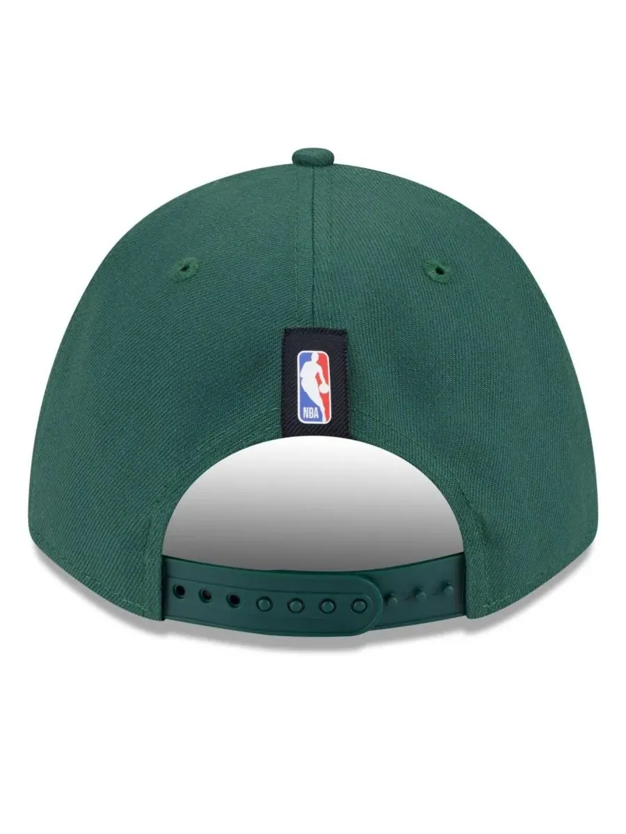 New Era Мужская бейсболка 9FORTY Hunter Green с регулируемой высотой и оправой в стиле "Милуоки — изображение 3 из 4, зеленый