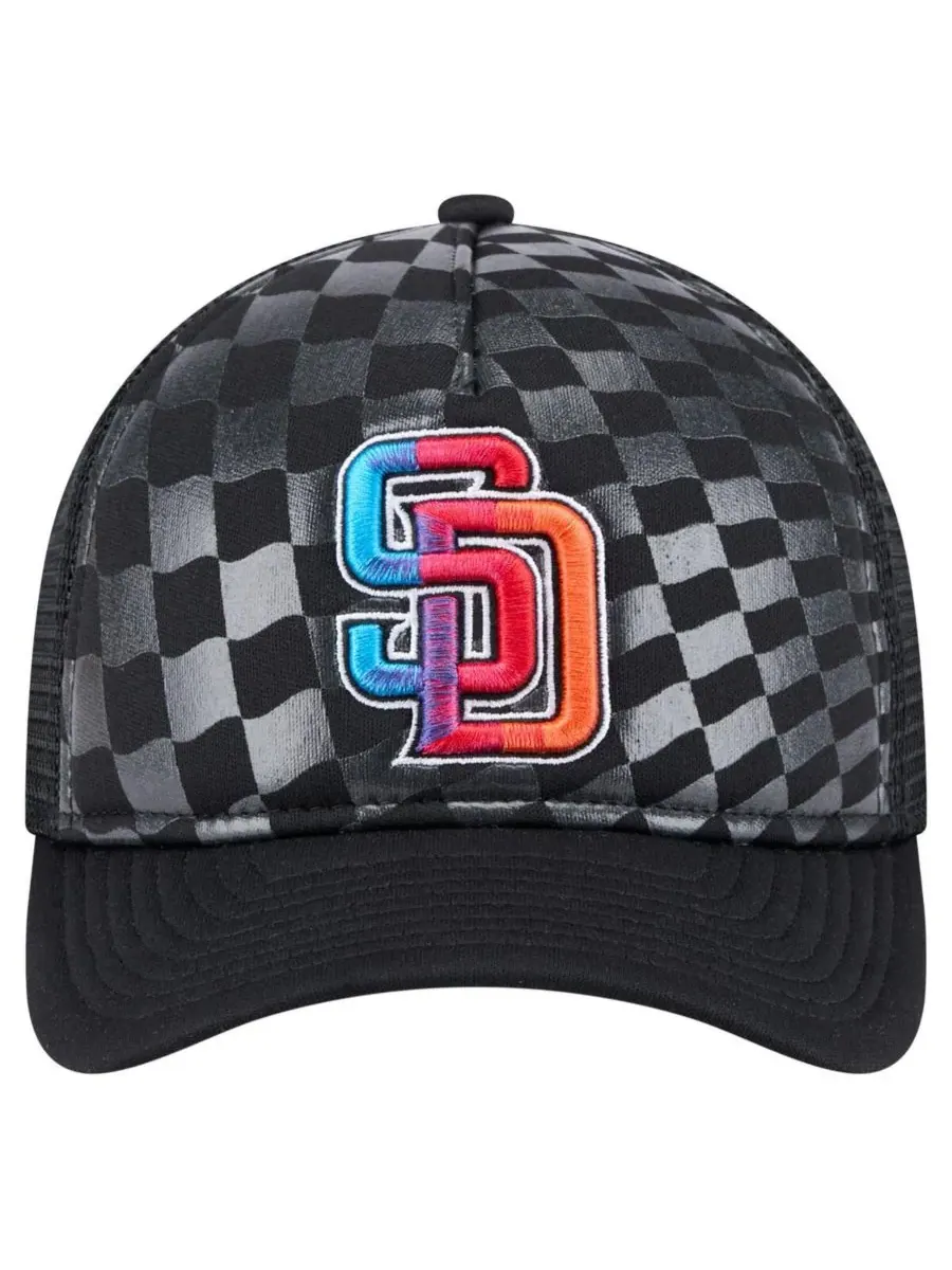 New Era Мужская черная кепка-тракер San Diego Padres Gradient 9FORTY A-Frame M-Crown с регулируемой — изображение 2 из 4