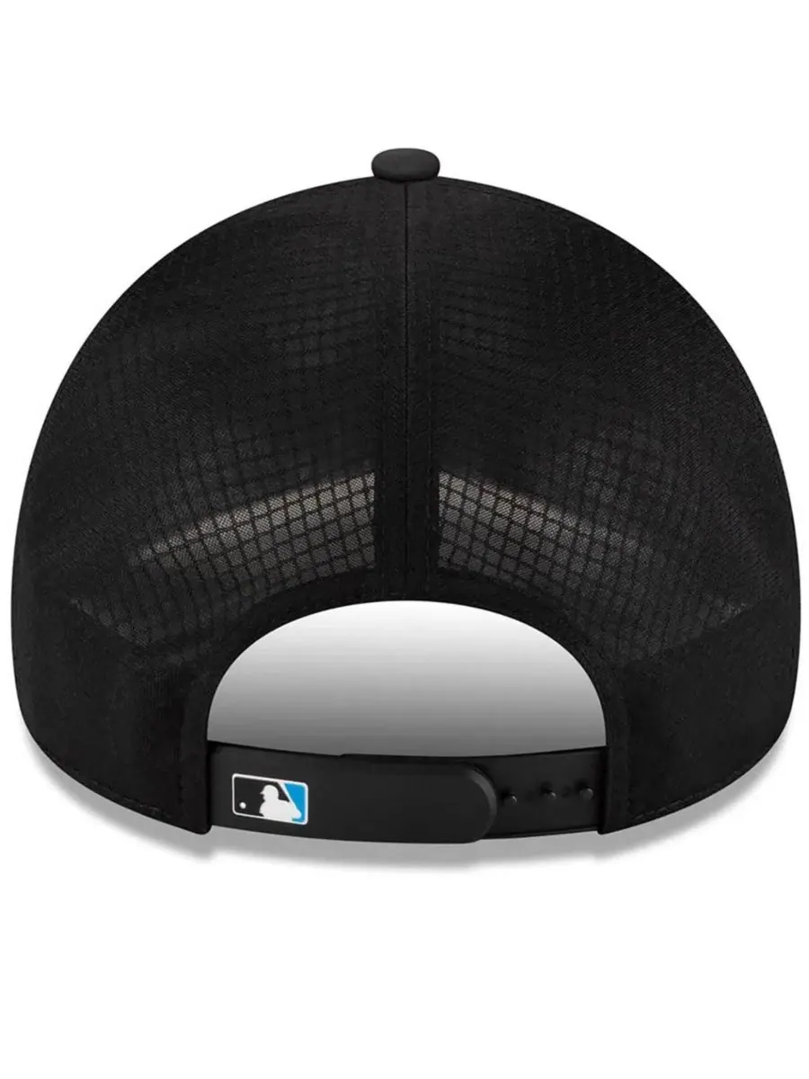 Бейсболка New Era Miami Marlins 2026 Batting Practice Apex 9FORTY — изображение 4 из 5, черный
