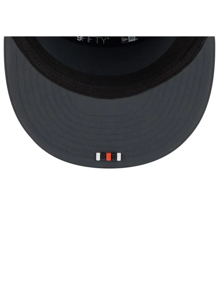 New Era Мужская бейсболка 9FIFTY Snapback угольного цвета с разрезом для холодной погоды, с — изображение 2 из 5, темно-серый