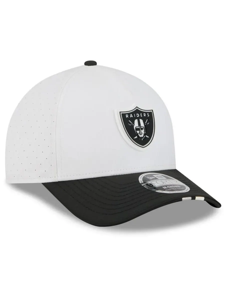 New Era Мужская бело-черная регулируемая кепка Las Vegas Raiders 2025 NFL Training Camp A-Frame — изображение 3 из 4