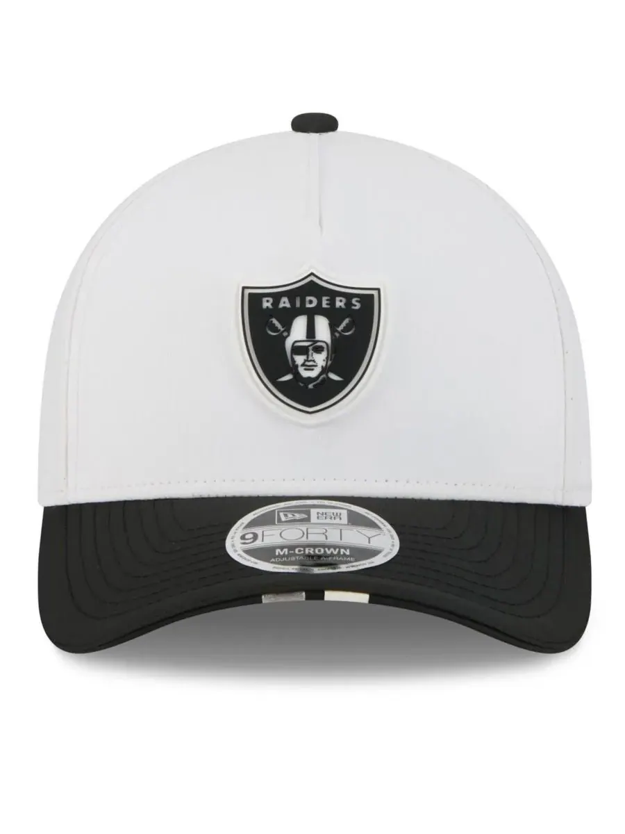 New Era Мужская бело-черная регулируемая кепка Las Vegas Raiders 2025 NFL Training Camp A-Frame — изображение 4 из 4