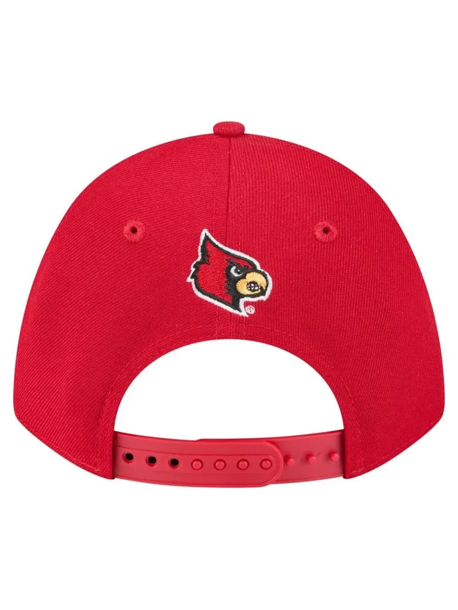 New Era Мужская красная регулируемая бейсболка Louisville Cardinals Team Collective 9FORTY M-Crown — изображение 2 из 4