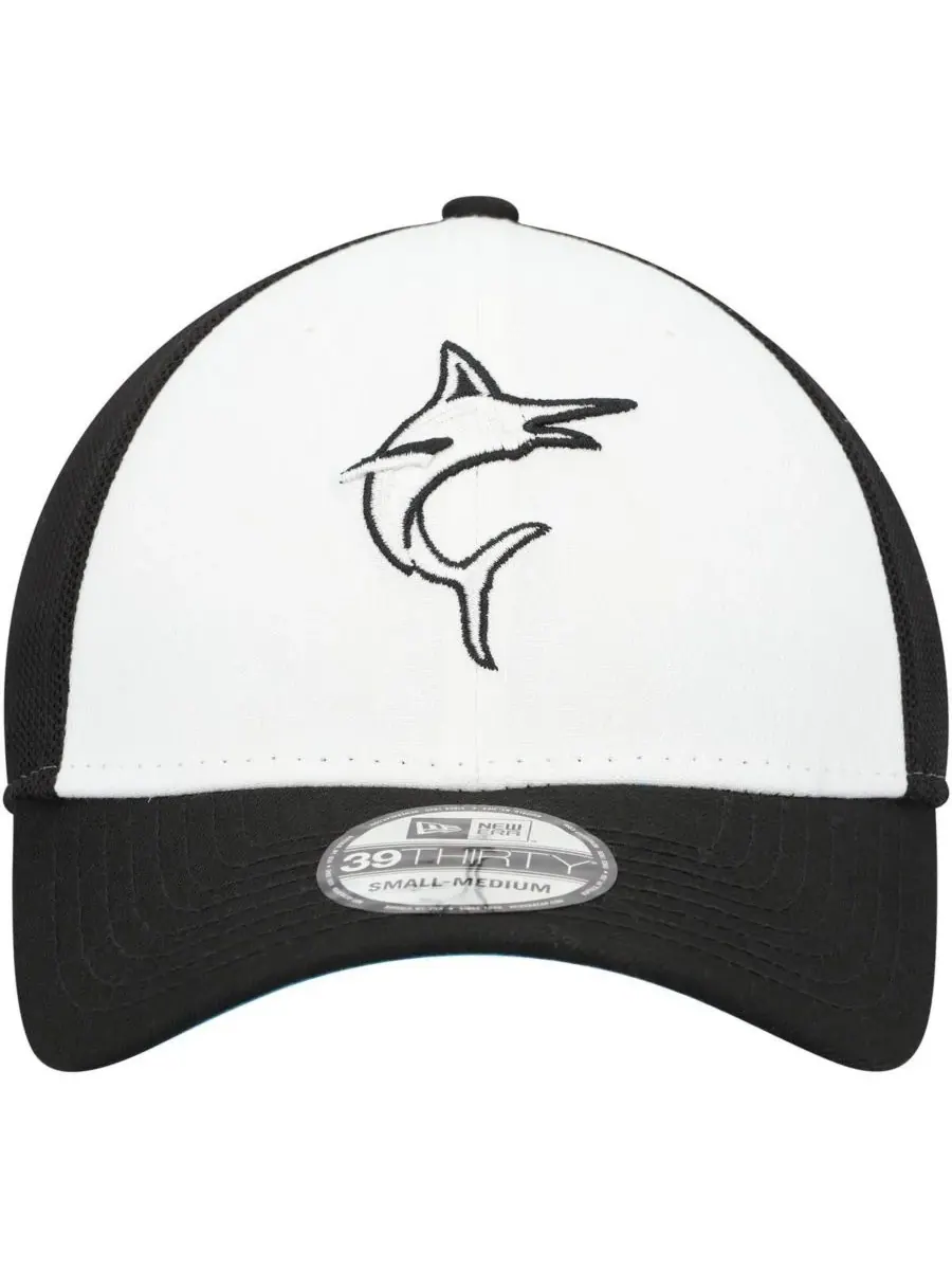 New Era Мужская черно-белая бейсболка Miami Marlins 2023 для тренировок на поле (модель 39THIRTY — изображение 4 из 5