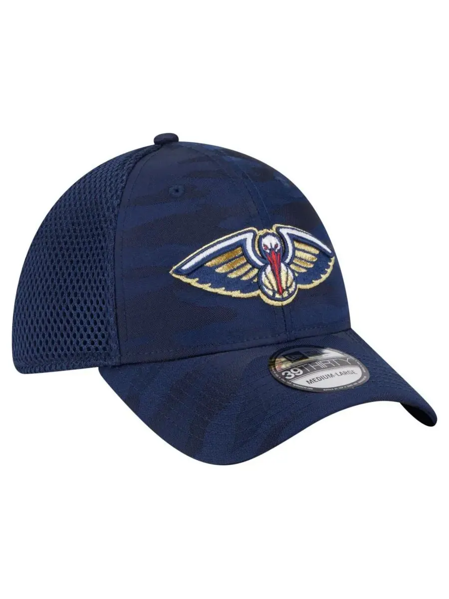 New Era Мужская темно-синяя кепка New Orleans Pelicans с неброским камуфляжным рисунком 39THIRTY — изображение 2 из 4