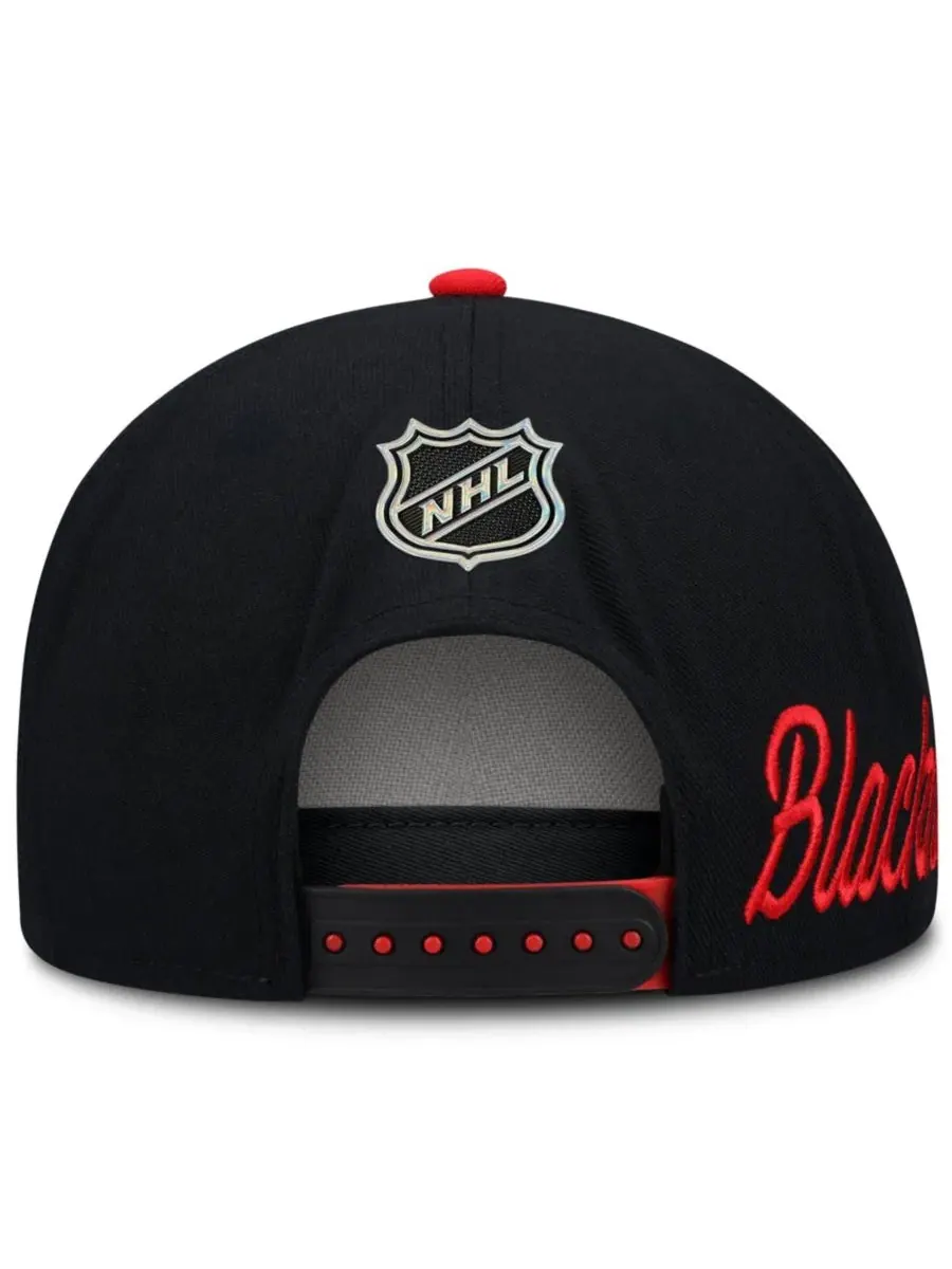 Кепка-снапбек с вышивкой логотипа команды Chicago Blackhawks Fanatics — изображение 3 из 3, красный черный