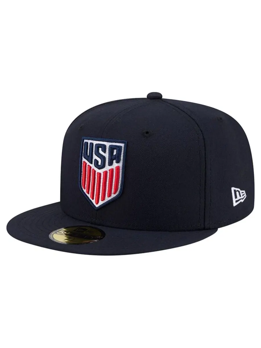 Кепка New Era с вышитым логотипом