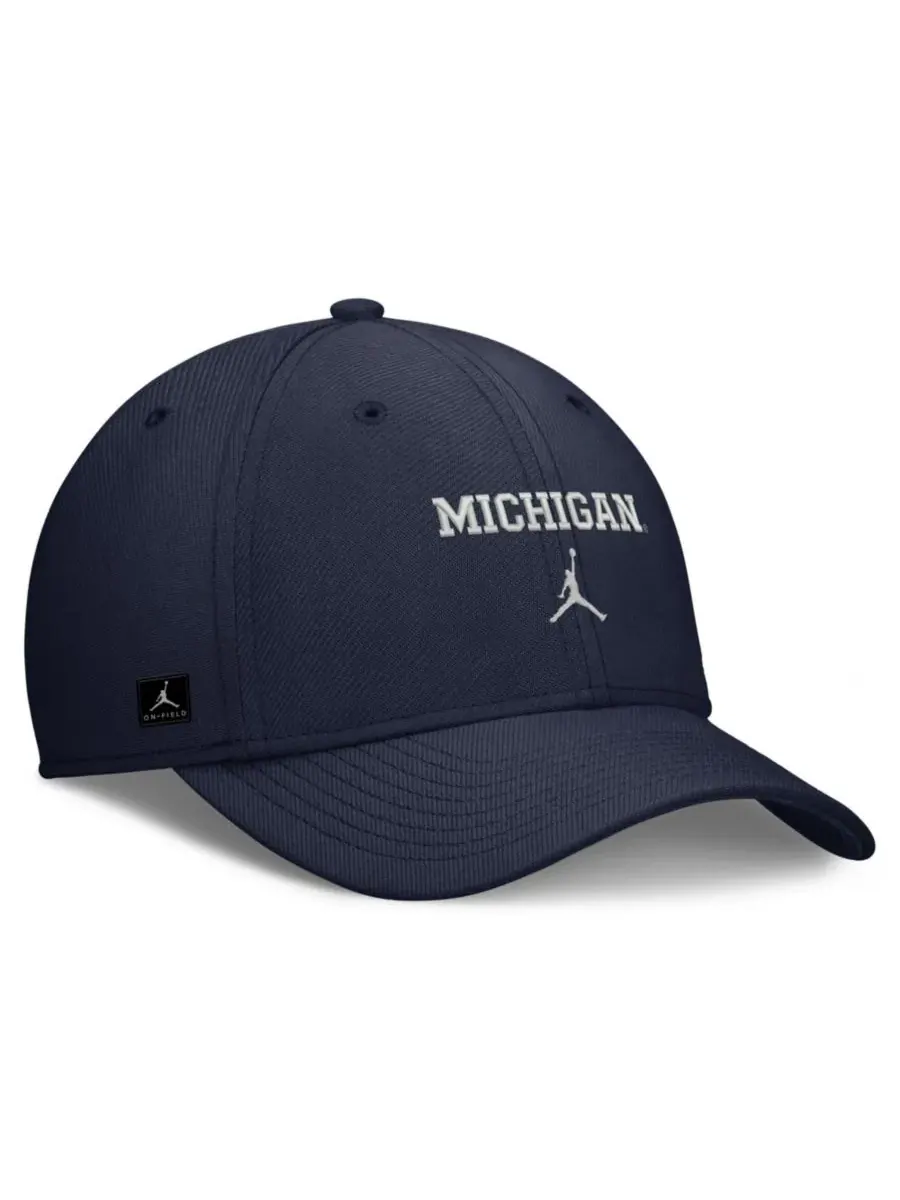 Кепка с вышивкой Michigan Wolverines Rise On-Field Swoosh Flex Dri-FIT — изображение 3 из 4, темно-синий
