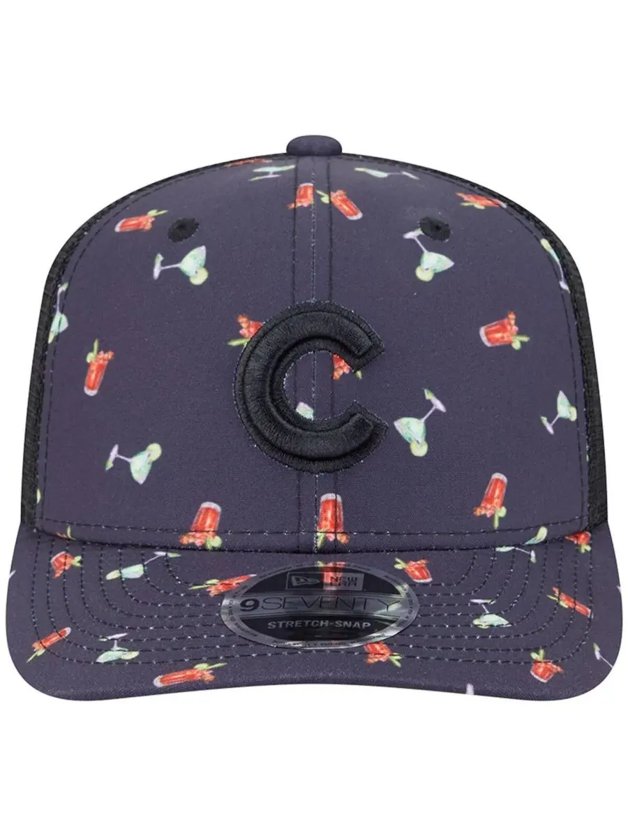 New Era Мужская черная кепка Chicago Cubs Adventure Drinks Pattern 9SEVENTY с эластичными застежками — изображение 3 из 4