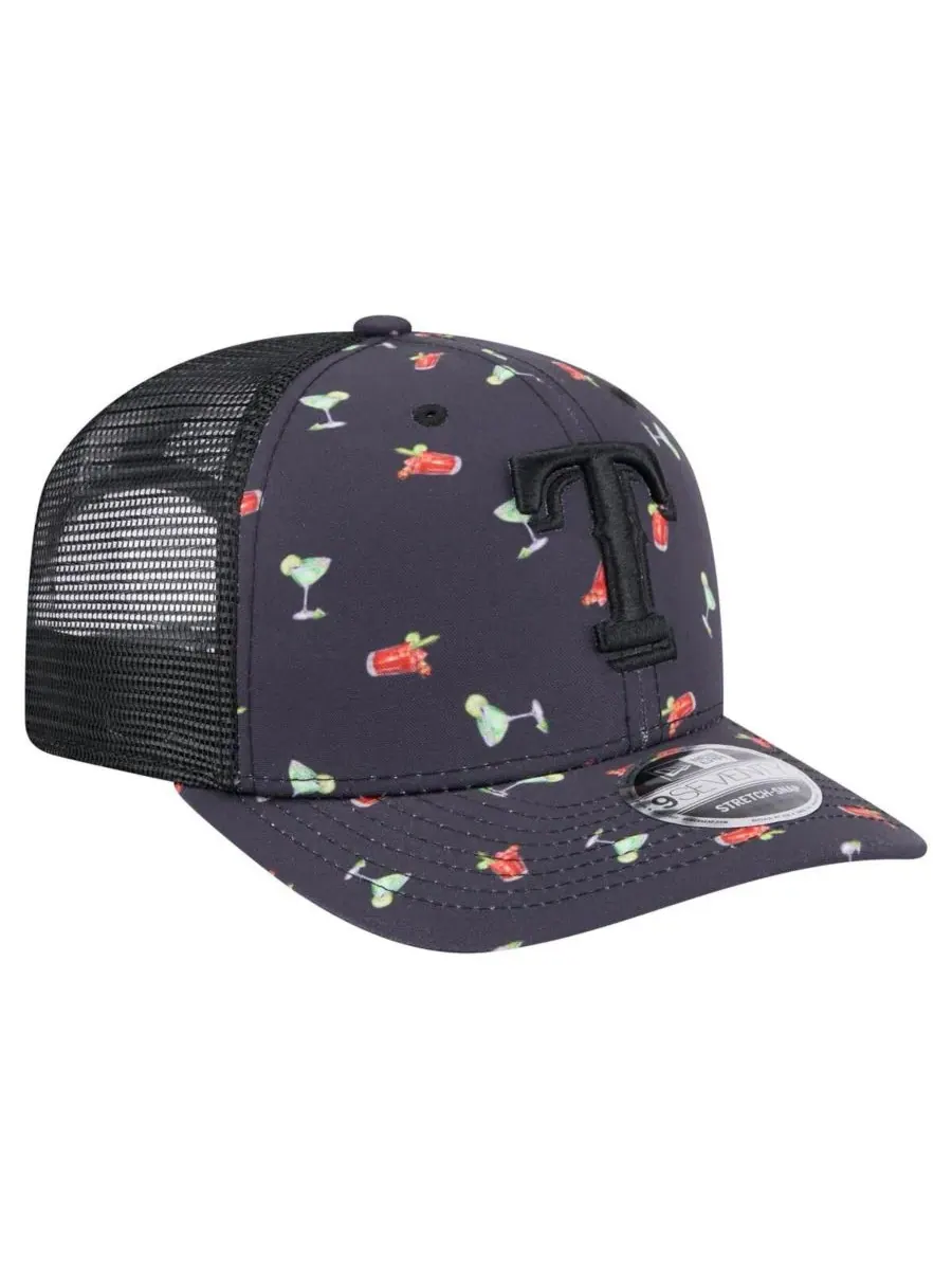 New Era Мужская черная кепка Texas Rangers Adventure Drinks Pattern 9SEVENTY с эластичными — изображение 2 из 4, черный