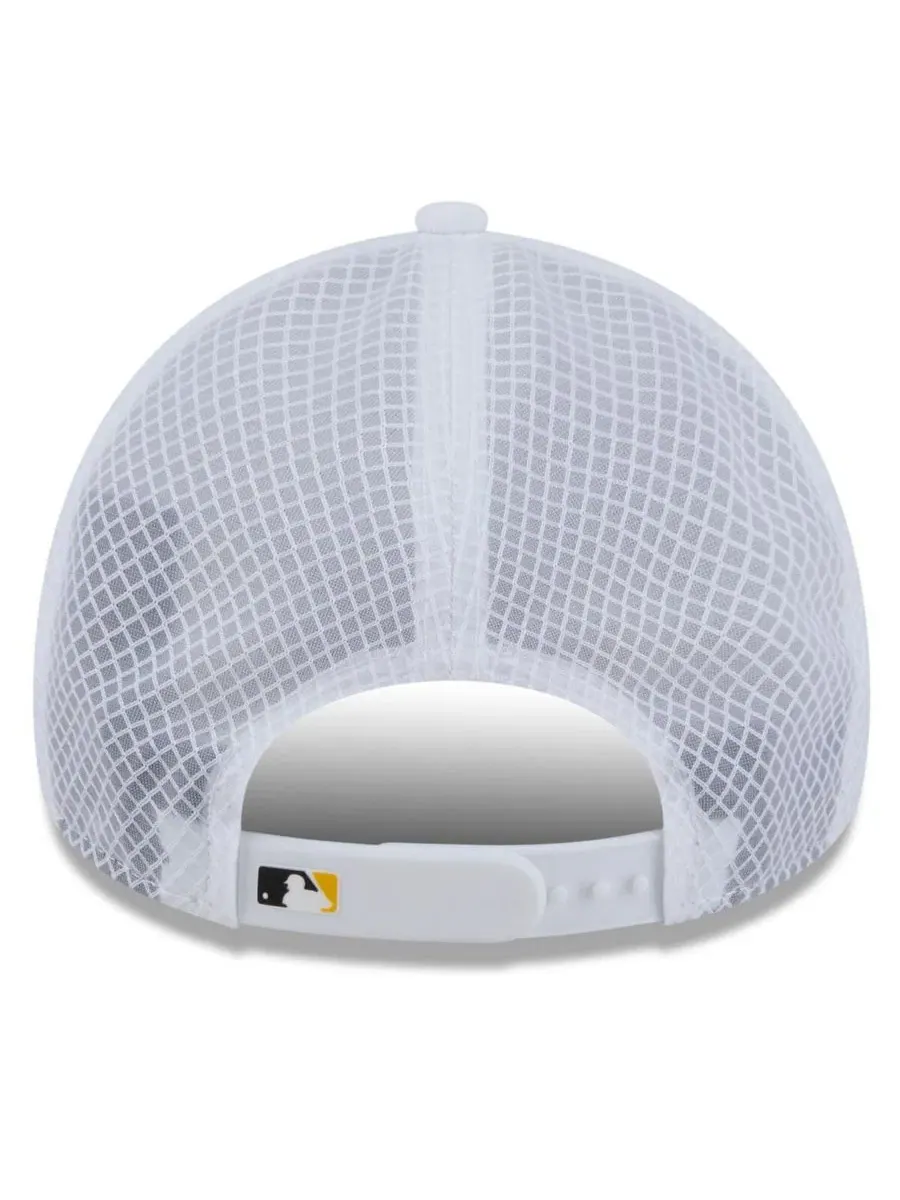 Кепка-тракер с принтом Pittsburgh Pirates, модель 2026 Batting Practice Apex 9FORTY Adjustable — изображение 4 из 4, белый