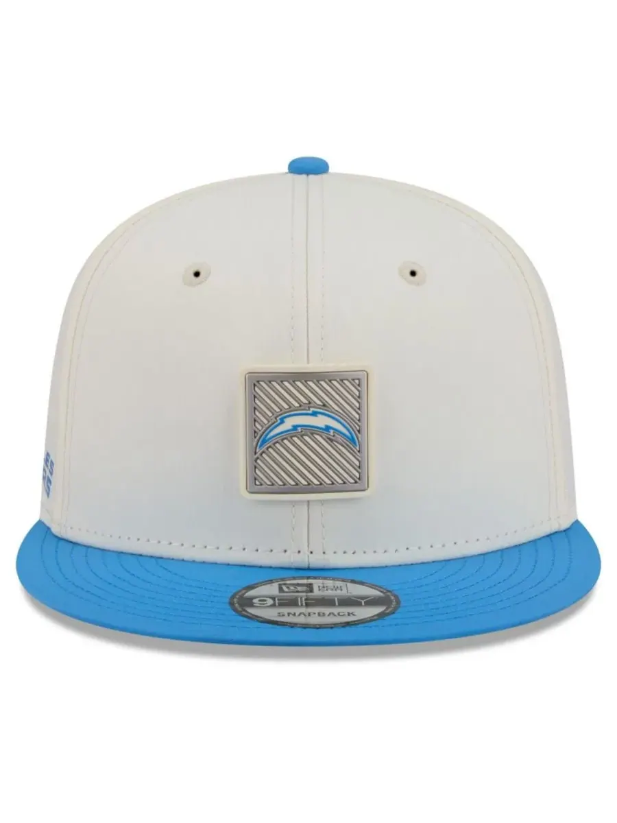 Бейсболка New Era 9FIFTY с козырьком, Los Angeles Chargers, коллекция Training Camp 2026 — изображение 2 из 4, кремовый синий