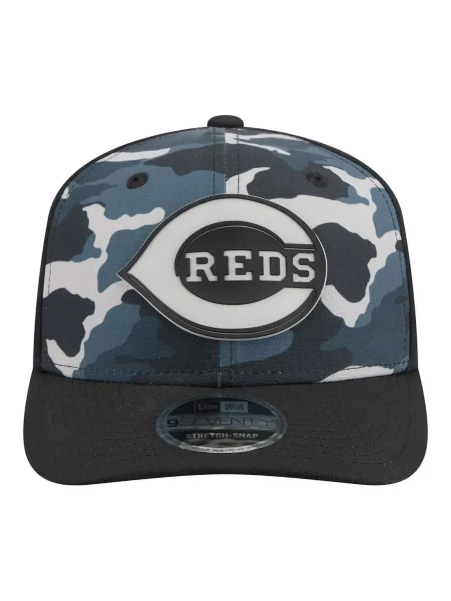 Бейсболка с тональным камуфляжным принтом, Cincinnati Reds New Era — изображение 2 из 5, черный