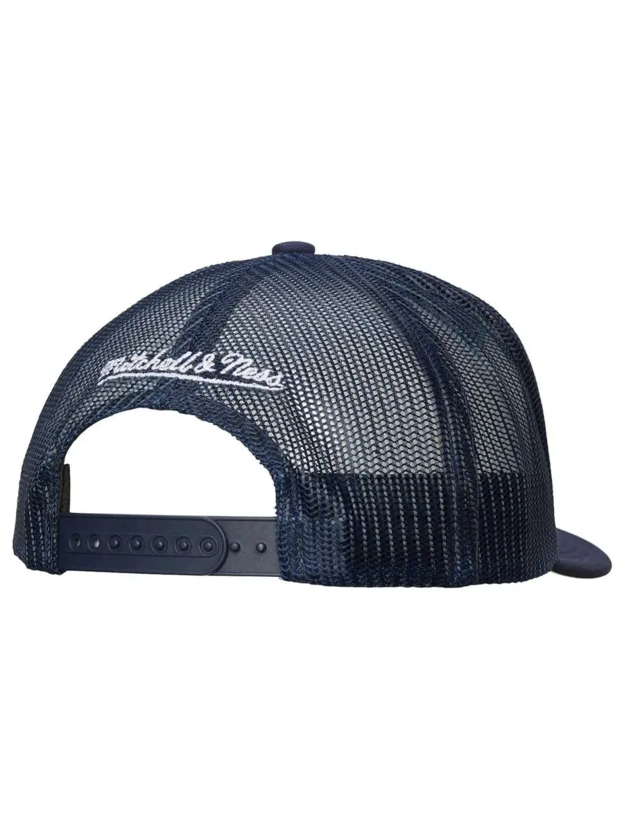 Бейсболка Mitchell & Ness Seattle Kraken Gridlock Trucker — изображение 2 из 2, белый темно-синий