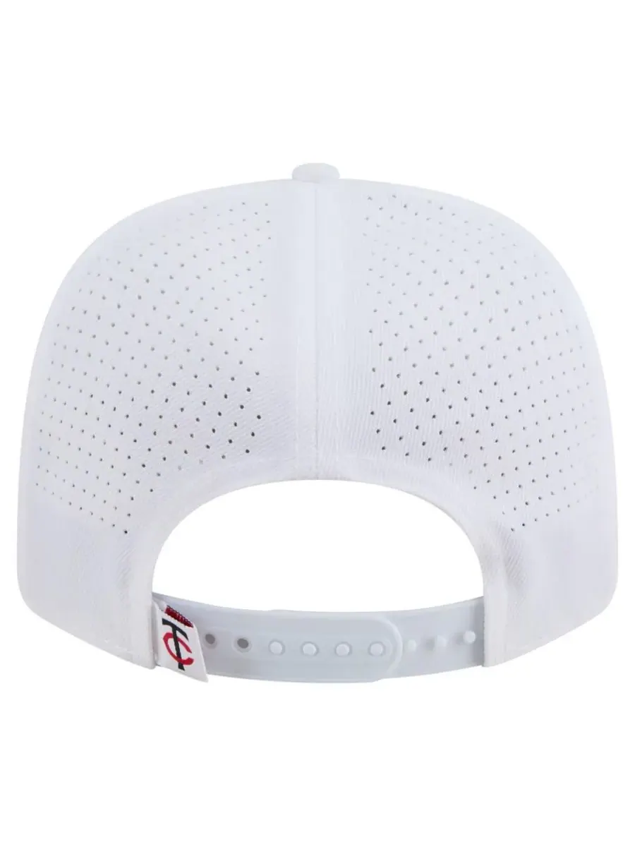 New Era Мужская белая регулируемая кепка Minnesota Twins COOLERA 9SEVENTY — изображение 2 из 4, белый
