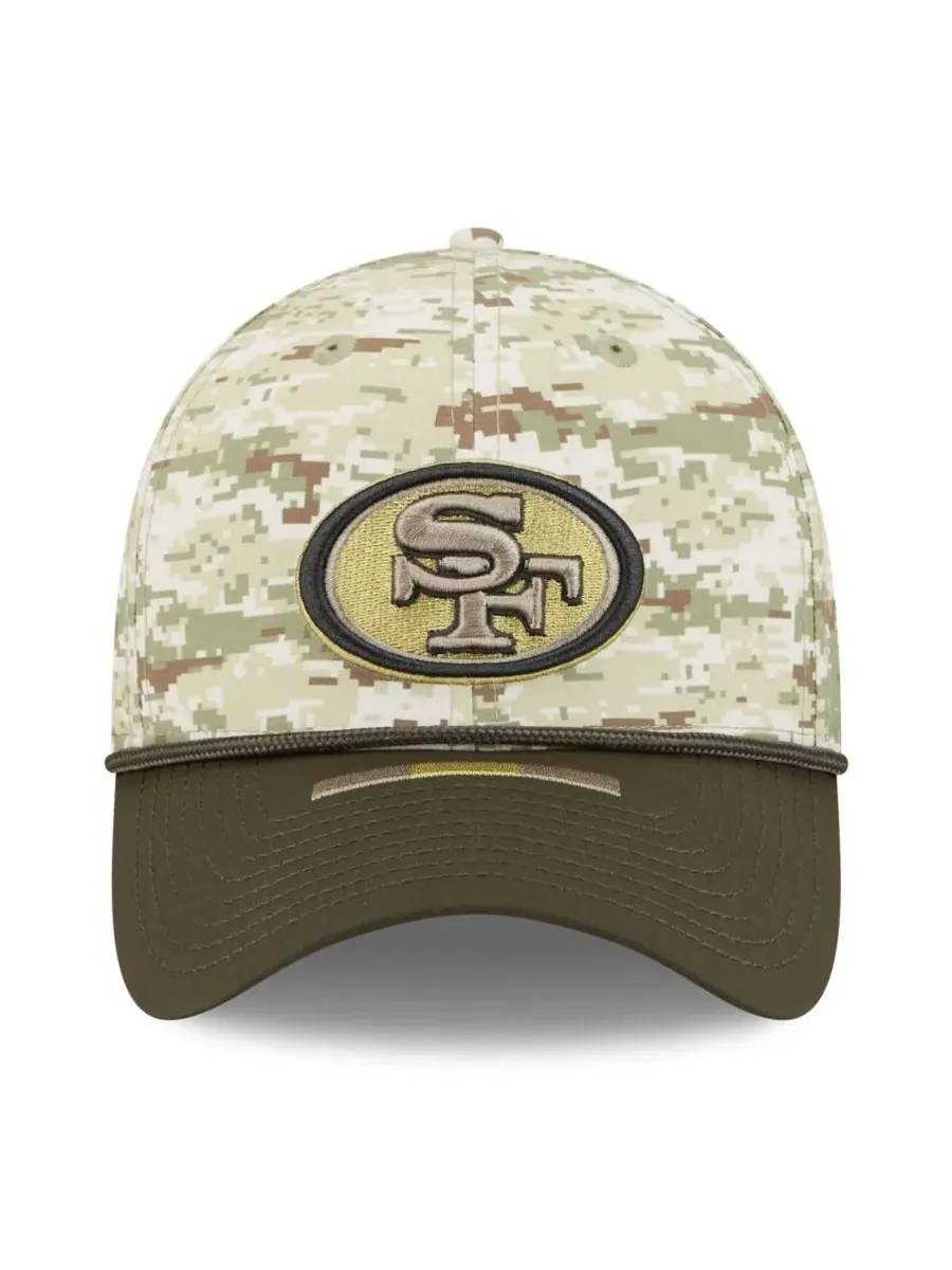 New Era Мужская кепка San Francisco 49ers 2025 Salute to Service 39THIRTY Flex Hat в — изображение 4 из 4, темный зеленый