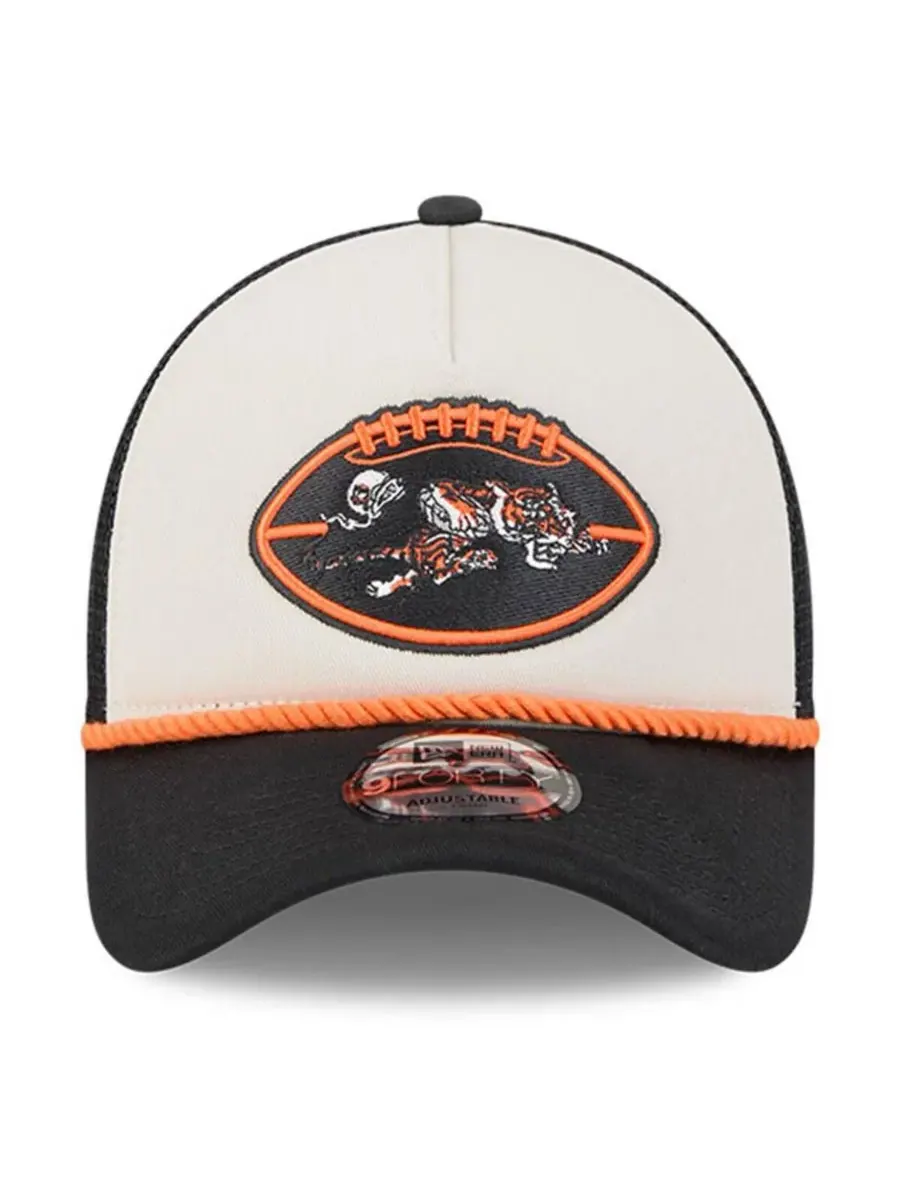 New Era Мужская регулируемая кепка-тракер Cincinnati Bengals 2024 Sideline Historic 9FORTY A-Frame — изображение 2 из 4