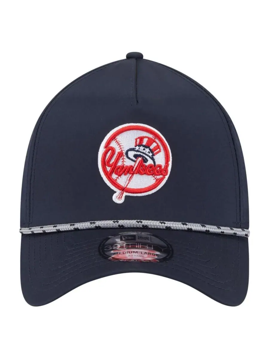 New Era Мужская темно-синяя перфорированная кепка New York Yankees 39THIRTY A-Frame Flex Hat — изображение 2 из 5