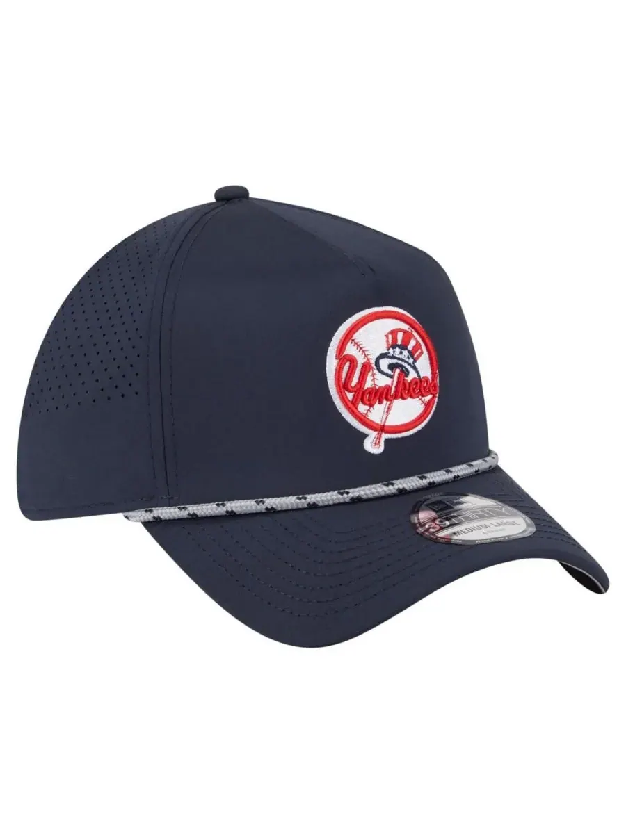 New Era Мужская темно-синяя перфорированная кепка New York Yankees 39THIRTY A-Frame Flex Hat — изображение 3 из 5