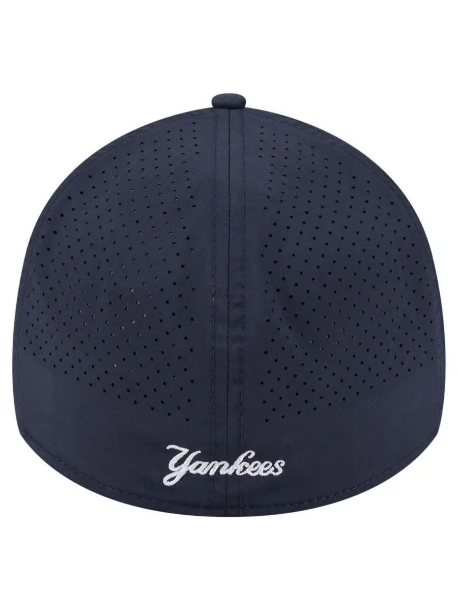 New Era Мужская темно-синяя перфорированная кепка New York Yankees 39THIRTY A-Frame Flex Hat — изображение 4 из 5