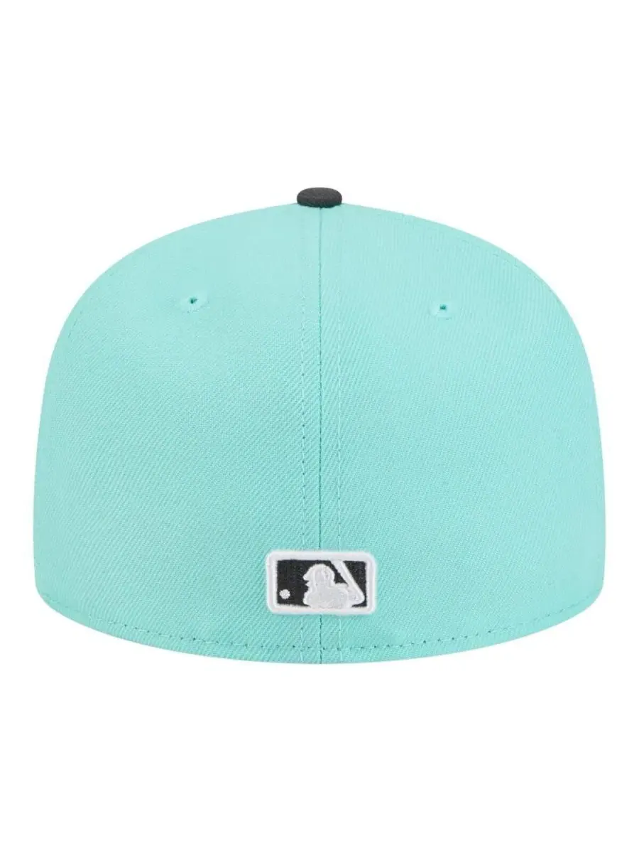 Мужская бирюзово-угольно-серая кепка New York Yankees Two-Tone Color Pack 59FIFTY Fitted Hat New Era — изображение 4 из 5
