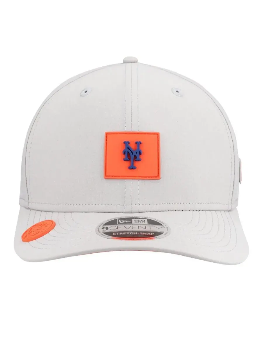 Бейсболка New York Mets 2026 Clubhouse 9SEVENTY New Era — изображение 2 из 4, серый