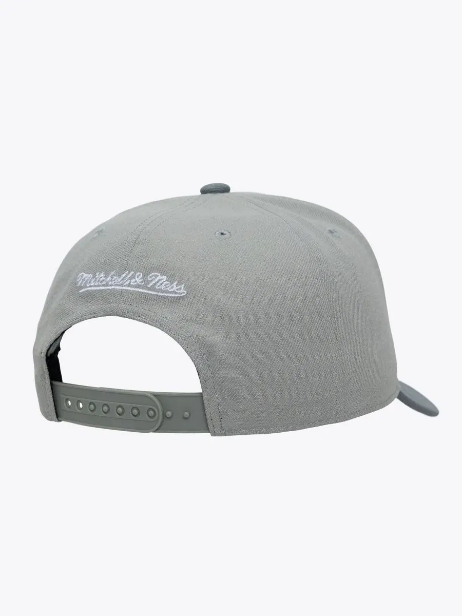 Кепка Mitchell & Ness Cincinnati Reds Cooperstown Thunderstorm Head Coach Pro-Crown — изображение 2 из 2, серый