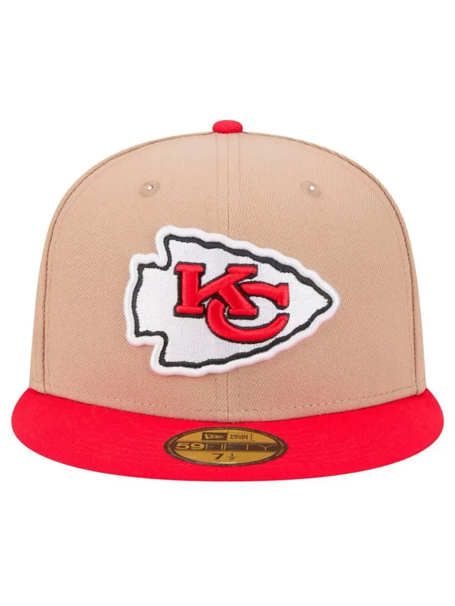 New Era Мужская бейсболка 59FIFTY с логотипом Kansas City Chiefs — изображение 3 из 5, бежевый красный