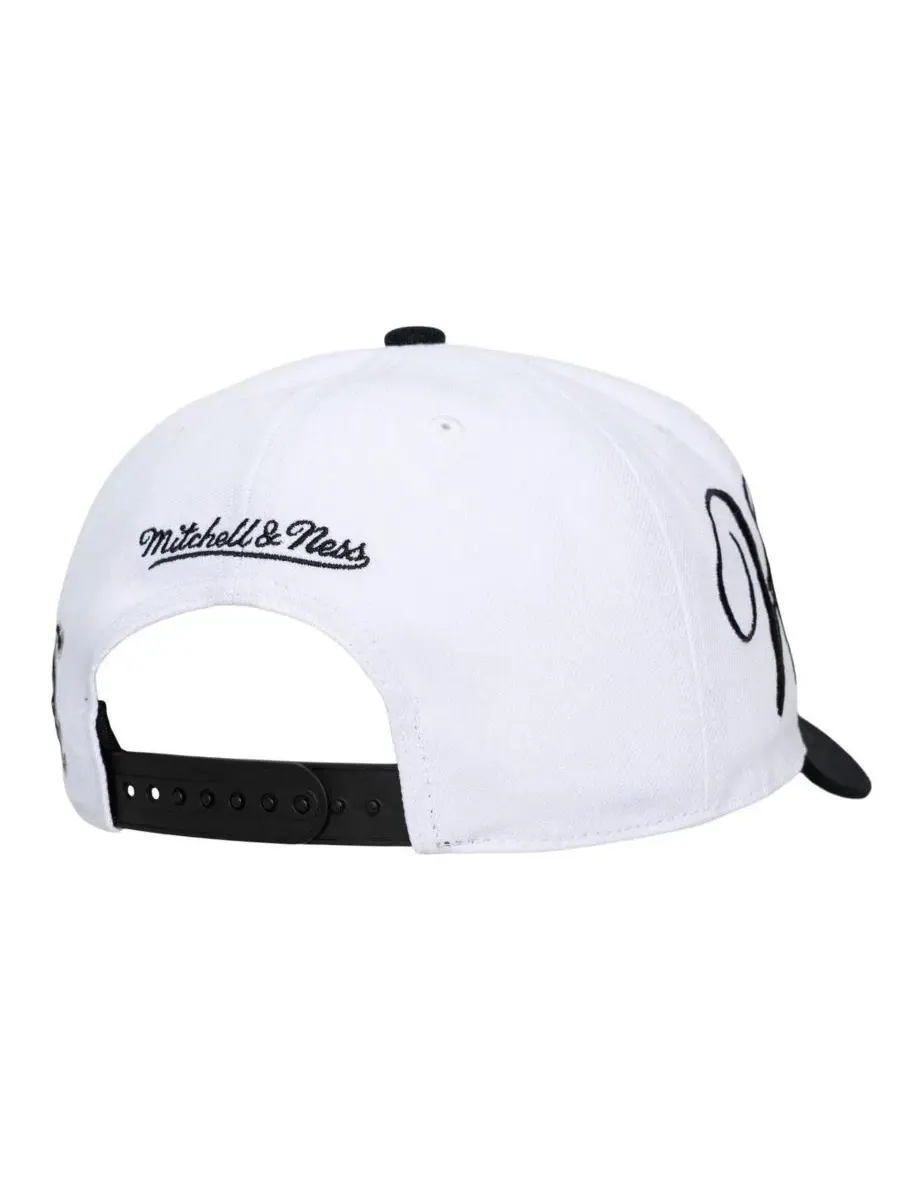 Кепка с вышивкой XL Script Pro Crown Mitchell & Ness — изображение 4 из 4, белый черный