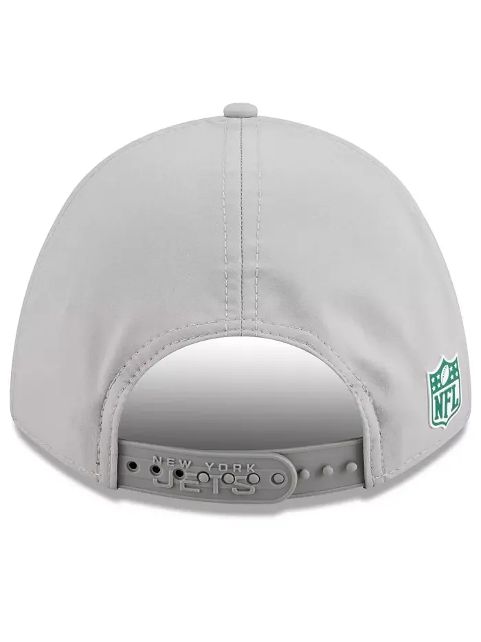 Мужская серая бейсболка New York Jets 2025 Sideline M-Crown 9FORTY с регулируемой посадкой New Era — изображение 3 из 5