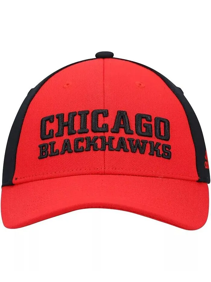 Мужская красная регулируемая кепка для раздевалки Chicago Blackhawks Adidas — изображение 2 из 2