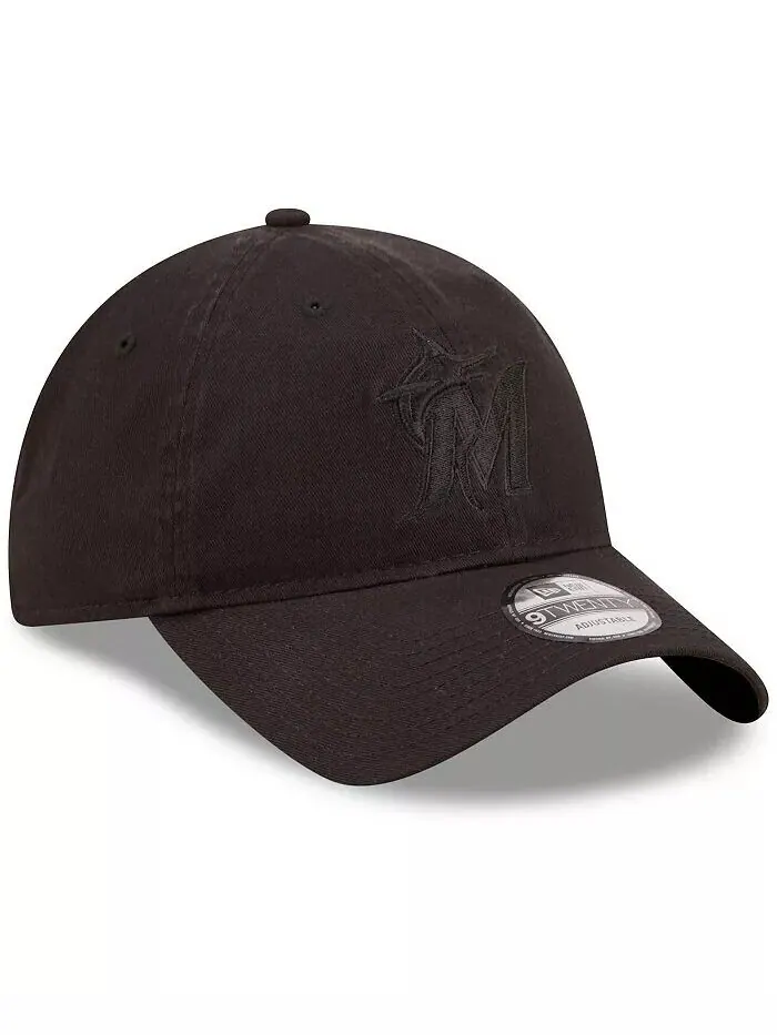 Мужская регулируемая кепка Miami Marlins Black on Black Core Classic 2.0 9TWENTY New Era — изображение 3 из 4