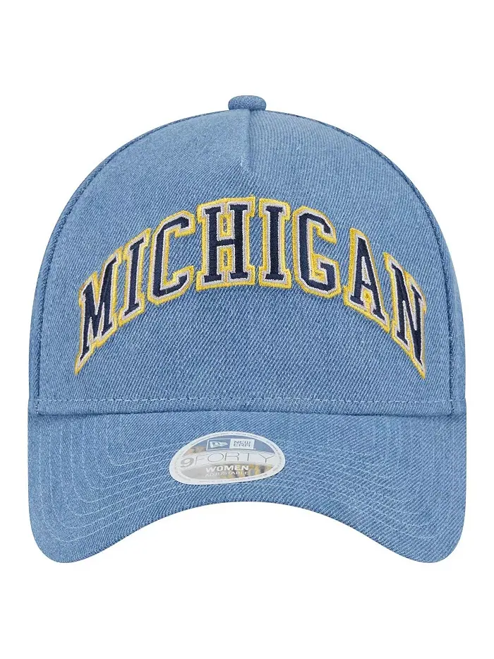 Женская джинсовая бейсболка Michigan Wolverines A-Frame 9FORTY с регулируемой застежкой New Era — изображение 2 из 4