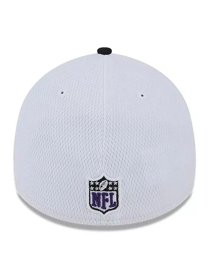Мужская бело-черная кепка Baltimore Ravens 2023 Sideline 39THIRTY Flex New Era — изображение 7 из 8