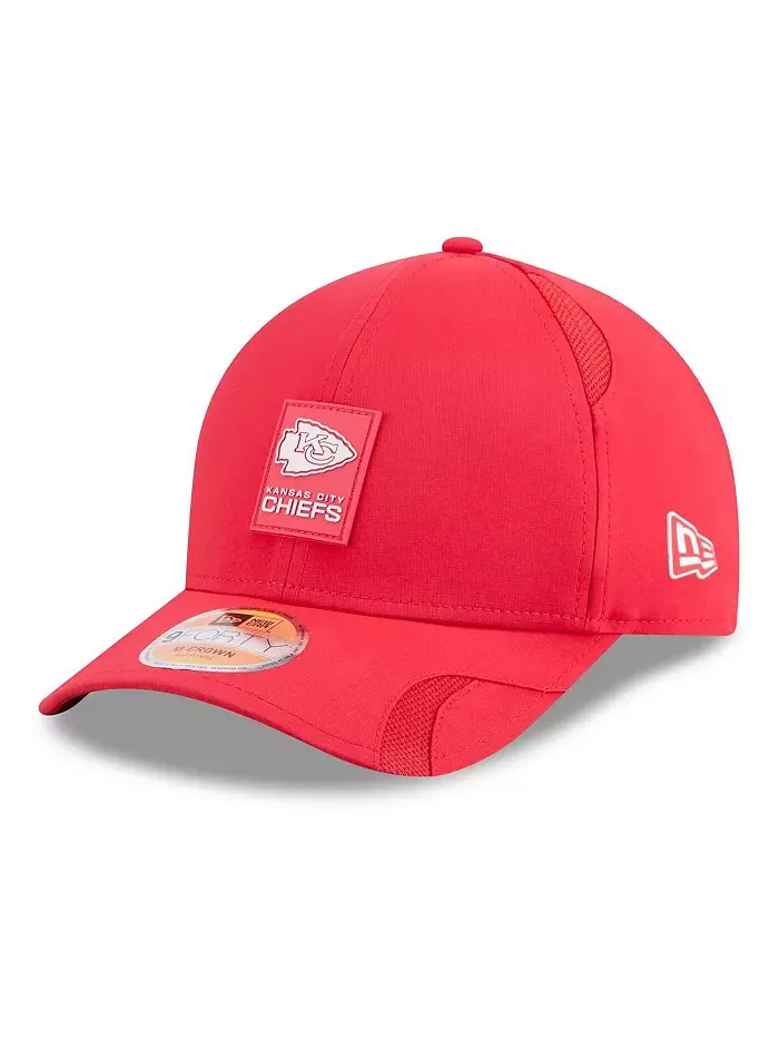 Регулируемая кепка Big Boys and Girls Red Kansas City Chiefs 2025 Sideline 9FORTY New Era