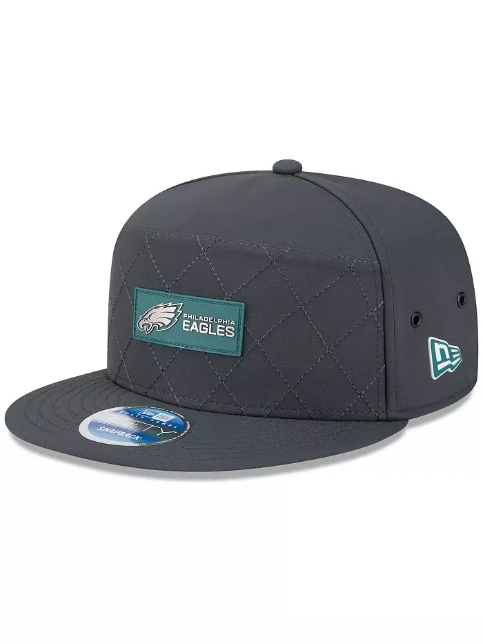 Мужская шапка Charcoal Philadelphia Eagles 2025 Sideline Cold Weather Split Panel 9FIFTY Snapback