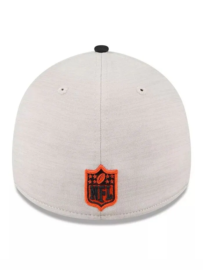 Мужская кепка Stone/Black Cincinnati Bengals 2024 Sideline Historic 39THIRTY Flex New Era — изображение 3 из 4