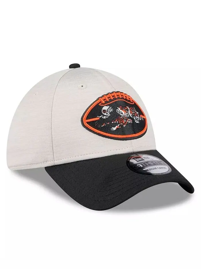 Мужская кепка Stone/Black Cincinnati Bengals 2024 Sideline Historic 39THIRTY Flex New Era — изображение 4 из 4