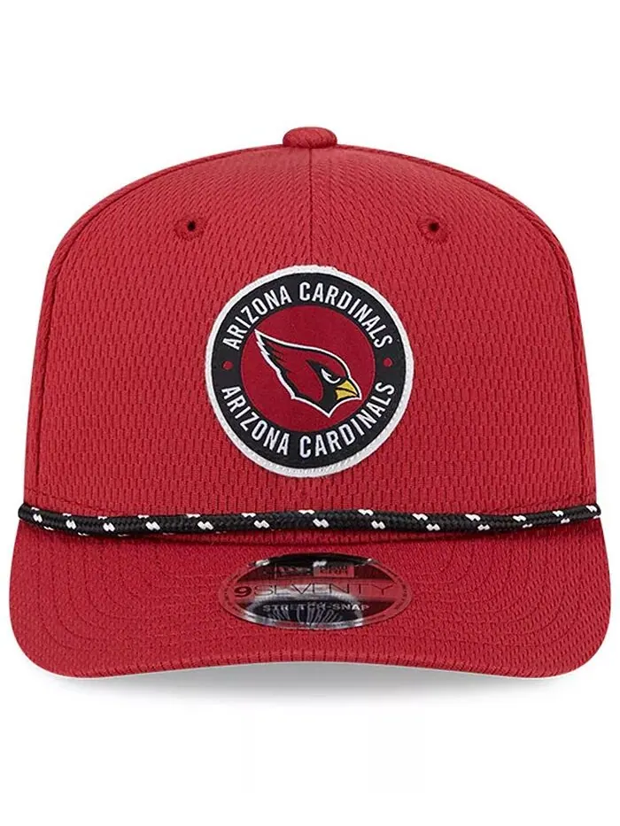 Мужская бейсболка Cardinal Arizona Cardinals Sideline 9SEVENTY Stretch-Snap 2024 года New Era — изображение 3 из 4