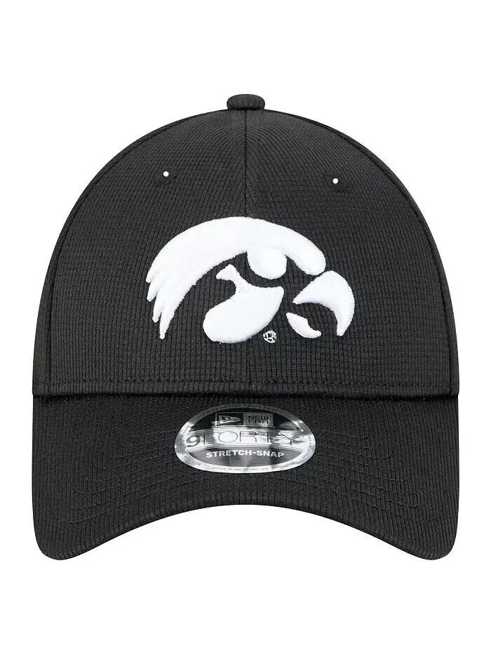 Мужская черная кепка Iowa Hawkeyes Pivot 9FORTY Stretch-Snap Adjustable New Era — изображение 5 из 5