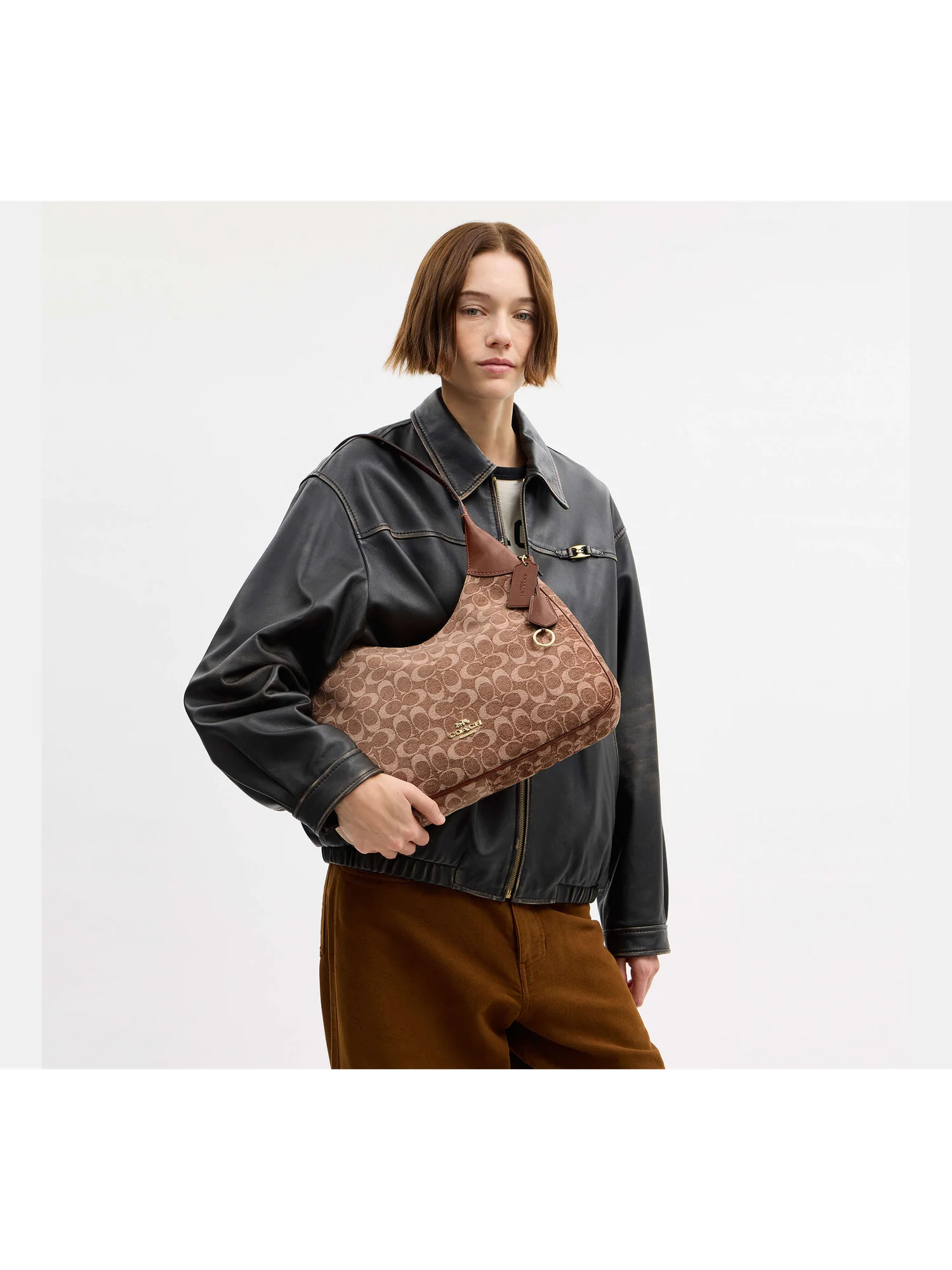 Сумка на плечо Coach Ella — изображение 7 из 18, коричневый