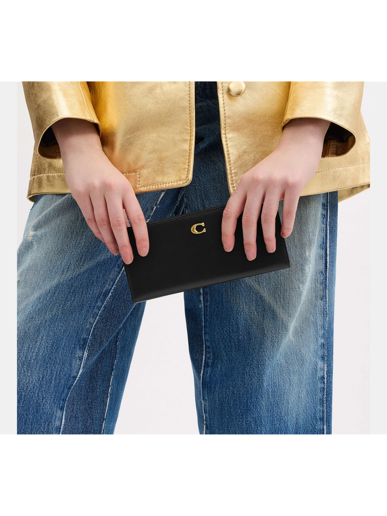 Женский длинный кожаный кошелек Coach Essential Slim — 11