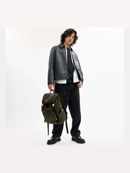 Рюкзак Coach Logan из сигнатурного нейлона