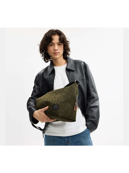 Сумка кросс-боди Coach Leo из сигнатурного нейлона