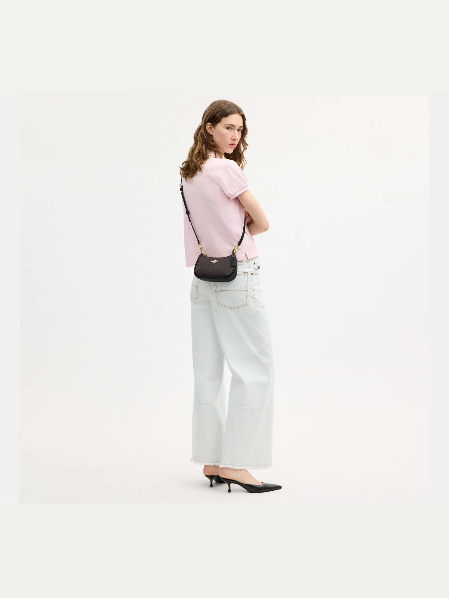 Мини-сумка Coach Teri с фирменным принтом — 20